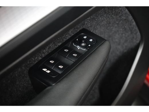 Volvo  XC40 T4 Recharge Plus Dark | Harman/Kardon | Elek. Stoel | All Seasons | Keyless | Stoel- & Stuurverwa... ActivLease financial lease