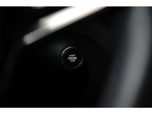 Volvo  XC40 T4 Recharge Plus Dark | Harman/Kardon | Elek. Stoel | All Seasons | Keyless | Stoel- & Stuurverwa... ActivLease financial lease