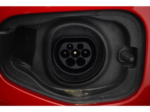 Volvo  XC40 T4 Recharge Plus Dark | Harman/Kardon | Elek. Stoel | All Seasons | Keyless | Stoel- & Stuurverwa... ActivLease financial lease