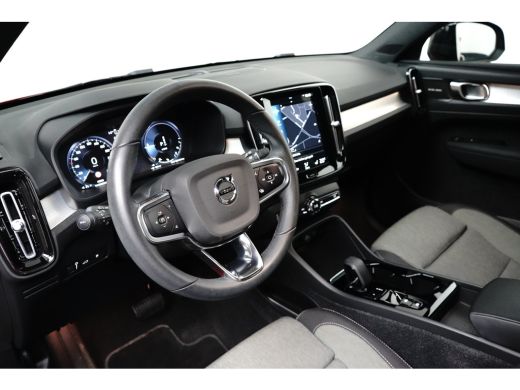 Volvo  XC40 T4 Recharge Plus Dark | Harman/Kardon | Elek. Stoel | All Seasons | Keyless | Stoel- & Stuurverwa... ActivLease financial lease