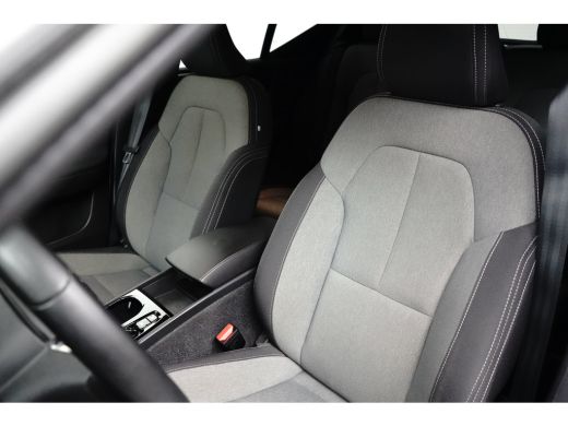 Volvo  XC40 T4 Recharge Plus Dark | Harman/Kardon | Elek Stoel | Camera | Keyless | Stoel- & Stuurverwarming ... ActivLease financial lease