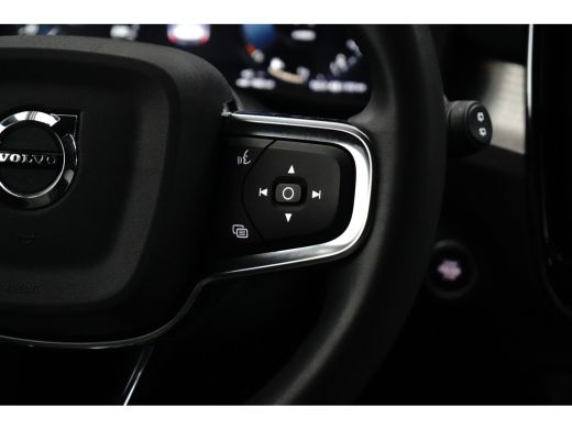 Volvo  XC40 T4 Recharge Plus Dark | Harman/Kardon | Elek Stoel | Camera | Keyless | Stoel- & Stuurverwarming ... ActivLease financial lease