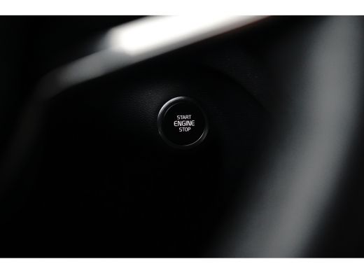 Volvo  XC40 T4 Recharge Plus Dark | Harman/Kardon | Elek Stoel | Camera | Keyless | Stoel- & Stuurverwarming ... ActivLease financial lease