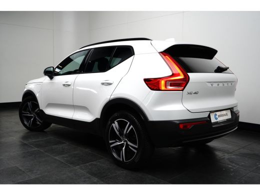 Volvo  XC40 T4 Recharge Plus Dark | Harman/Kardon | Elek Stoel | Camera | Keyless | Stoel- & Stuurverwarming ... ActivLease financial lease