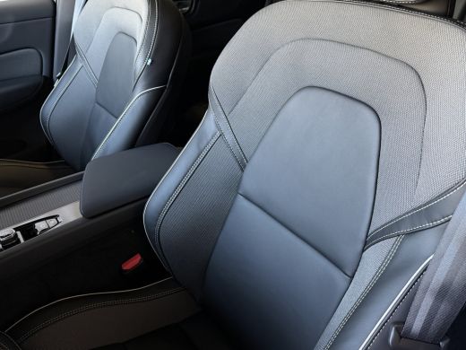 Volvo  XC60 2.0 T6 AWD PLUS BLACK EDITION NIEUWSTE MODEL SCHUIFDAK HARMAN KARDON LEER PHEV Plug in Hybrid ✅ T... ActivLease financial lease