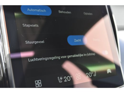 Volvo  XC60 2.0 T6 Plug-in hybrid AWD Ultra Black Edition | Nieuw Model! | B&W | Luchtvering | Panoramadak | ActivLease financial lease