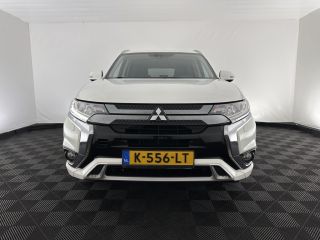 Mitsubishi Outlander 2.4 PHEV Pure (Plug-In) (INCL-BTW)  Aut *FULL-LED | KEYLESS | CAMERA | HEATED-COMFORTSEATS | ECC ...