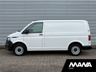 Volkswagen Transporter 2.0 TDI L1H1 Trekhaak Carplay Sensoren Voorruitverwarming Airco