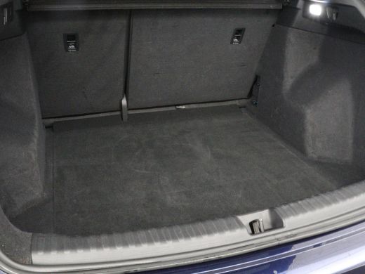 Audi Q4 e-tron 35 Launch edition Advanced 55 kWh | Warmtepomp | Stoelverwarming | Matrix LED | Carplay | Virtual... ActivLease financial lease