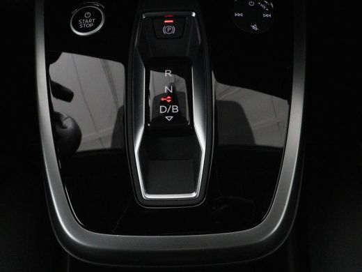 Audi Q4 e-tron 35 Launch edition Advanced 55 kWh | Warmtepomp | Stoelverwarming | Matrix LED | Carplay | Virtual... ActivLease financial lease