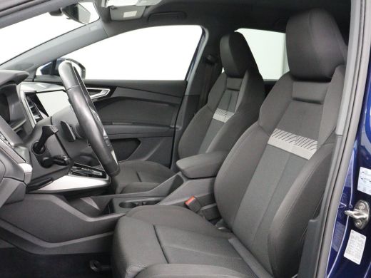 Audi Q4 e-tron 35 Launch edition Advanced 55 kWh | Warmtepomp | Stoelverwarming | Matrix LED | Carplay | Virtual... ActivLease financial lease