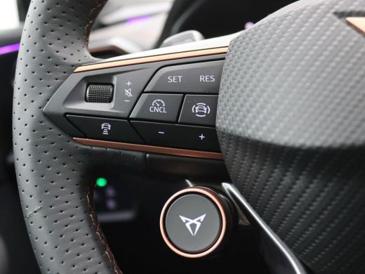 CUPRA Formentor 1.5 TSI e-Hybrid VZ Performance 272PK DSG Pano-Schuifdak, Trekhaak, 19" LM Velgen, Sennheiser Aud... ActivLease financial lease