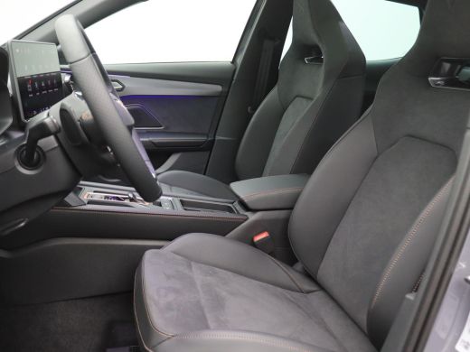 CUPRA Formentor 1.5 TSI e-Hybrid VZ Performance 272PK DSG Pano-Schuifdak, Trekhaak, 19" LM Velgen, Sennheiser Aud... ActivLease financial lease