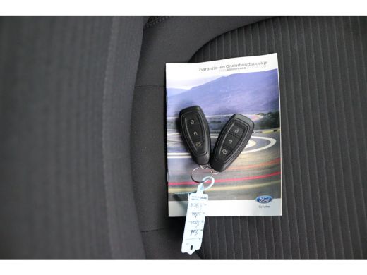 Ford Focus 1.0 EcoBoost Titanium X Automaat | Elektrische Achterklep | Camera | LED | Keyless | CarPlay/Andr... ActivLease financial lease