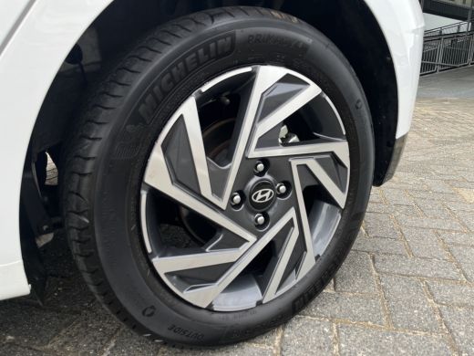 Hyundai i20 1.0 T-GDI 100pk Comfort Airco | Camera | Carplay | Bestuurdersstoel in hoogte verstelbaar | Cruis... ActivLease financial lease