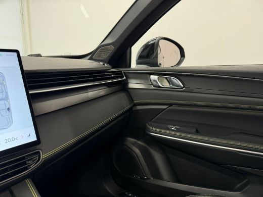 Lynk & Co 01 1.5 More | Alarmsysteem | Apple Carplay/Android Auto|telefoonintegratie premium | Audio installat... ActivLease financial lease