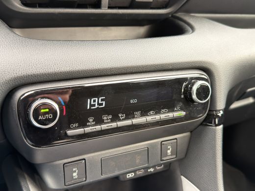 Mazda 2 Hybrid Hybrid 1.5 Centre-line | Apple Carplay/Android Auto | Achteruitrijcamera | Verwarmde voorstoelen ... ActivLease financial lease