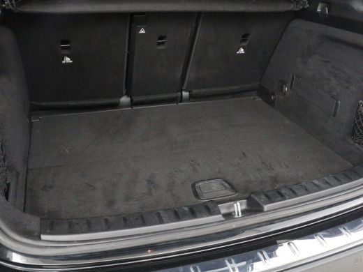 Mercedes-Benz GLA 250e AMG Night | Adaptive cruise | Stoelverwarming | Camera | Half leder | Park Assist | Leder/Al... ActivLease financial lease