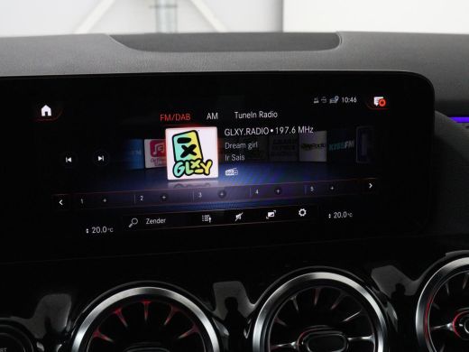 Mercedes-Benz GLA 250e AMG Night | Adaptive cruise | Stoelverwarming | Camera | Half leder | Park Assist | Leder/Al... ActivLease financial lease