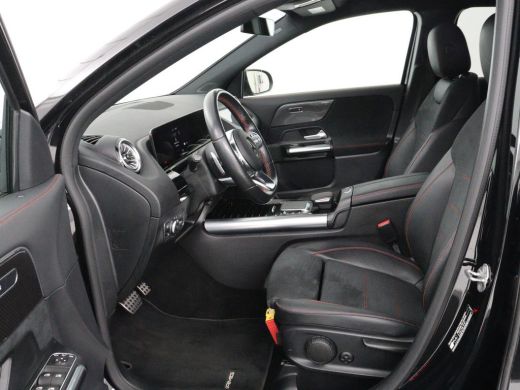 Mercedes-Benz GLA 250e AMG Night | Adaptive cruise | Stoelverwarming | Camera | Half leder | Park Assist | Leder/Al... ActivLease financial lease