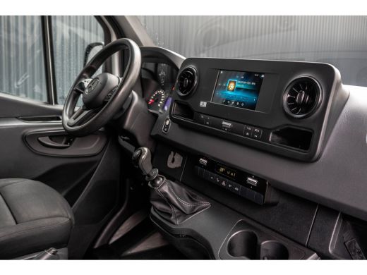 Mercedes-Benz Sprinter 311 CDI L2H2 | Volledig Ingericht | Mbux | Camera | Navi | Climatronic ActivLease financial lease