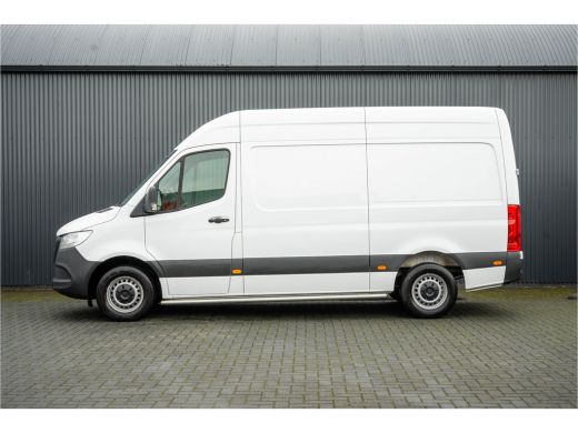Mercedes-Benz Sprinter 311 CDI L2H2 | Volledig Ingericht | Mbux | Camera | Navi | Climatronic ActivLease financial lease