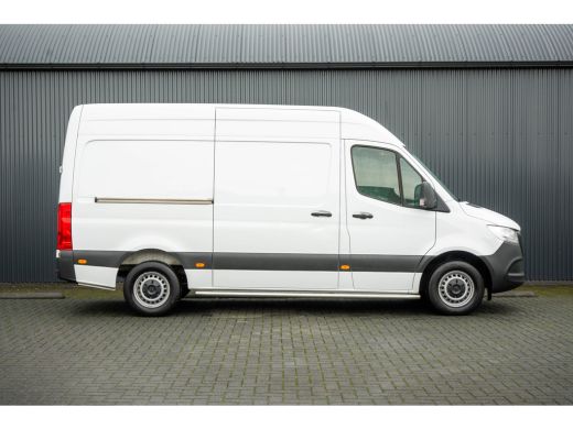 Mercedes-Benz Sprinter 311 CDI L2H2 | Volledig Ingericht | Mbux | Camera | Navi | Climatronic ActivLease financial lease