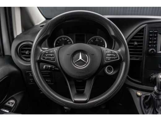Mercedes-Benz Vito 111 CDI XL L3H1 | 5-Persoons | DC | Camera | Cruise | Airco | Trekhaak ActivLease financial lease