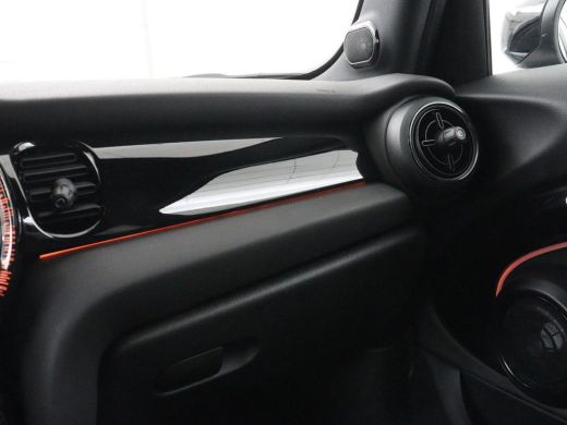 Mini Cooper 1.5 Business Edition | Harman/Kardon | Carplay | Verwarmde voorruit | Navigatie | Full LED | Half... ActivLease financial lease