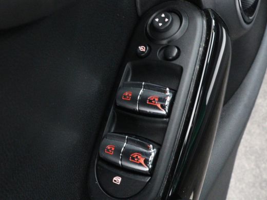 Mini Cooper 1.5 Business Edition | Harman/Kardon | Carplay | Verwarmde voorruit | Navigatie | Full LED | Half... ActivLease financial lease