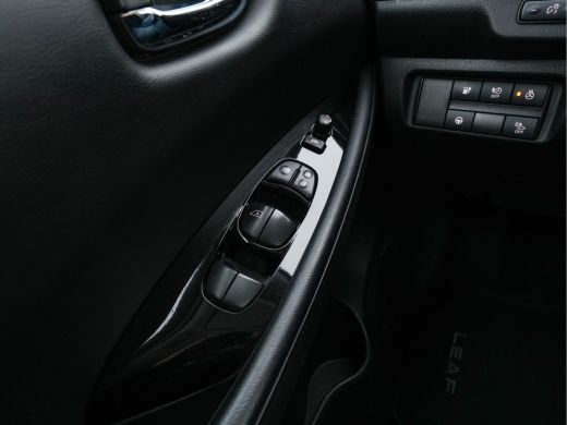 Nissan Leaf 3.Zero Limited Edition 62 kWh {SOH-93%} (INCL-BTW) Aut. *HEATPUMP | LEATHER | FULL-LED | DIGI-COC... ActivLease financial lease