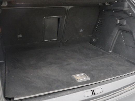 Peugeot 3008 1.6 HYbrid 225 GT Line | Stoelverwarming | Adaptive cruise | Alcantara | Camera | Carplay | 19'' ... ActivLease financial lease