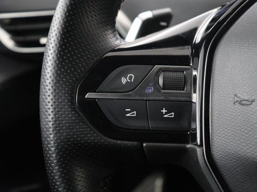 Peugeot 3008 1.6 HYbrid 225 GT Line | Stoelverwarming | Adaptive cruise | Alcantara | Camera | Carplay | 19'' ... ActivLease financial lease