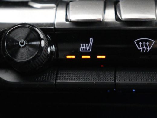 Peugeot 3008 1.6 HYbrid 225 GT Line | Stoelverwarming | Adaptive cruise | Alcantara | Camera | Carplay | 19'' ... ActivLease financial lease