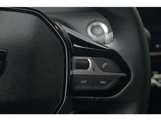 Peugeot e-208 Business | Elektrische parkeerrem | Elektrische parkeerrem | Extra getinte achterste zijruiten en... ActivLease financial lease