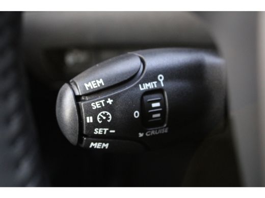 Peugeot e-208 EV Allure Avantage 51 kWh Automaat ActivLease financial lease