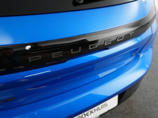 Peugeot e-208 GT | 8 jaar fabrieksgarantie of 160.000 kilometer op het accupakket | Adaptieve cruise control me... ActivLease financial lease