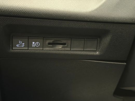 Peugeot e-308 GT Avantage EV 54 kWh 8 jaar Garantie | Navigatie | Stoel+Stuurverwarming | Camera V+A | Elek. Kl... ActivLease financial lease
