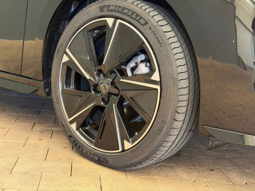 Peugeot e-308 GT Avantage EV 54 kWh 8 jaar Garantie | Navigatie | Stoel+Stuurverwarming | Camera V+A | Elek. Kl... ActivLease financial lease