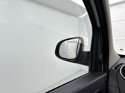 Renault Kangoo 1.5 DCi Euro6 81PK Comfort / Schuifdeur+Raam / Trekhaak / Airco / Pdc./ Navigatie / Radio multime... ActivLease financial lease