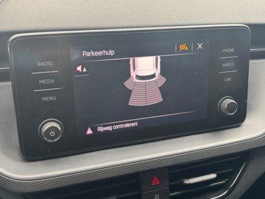 Skoda Kamiq 1.0 110pk TSI Ambition Parkeersensoren achter | Cruise control | Automatische airco ActivLease financial lease