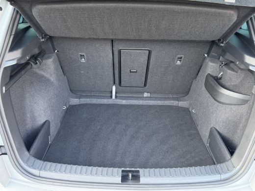 Skoda Karoq 1.5 TSI ACT Sportline Business | 360 Camera | Canton | Elk. A-klep | Side Assist | Prijs Rijklaar!! ActivLease financial lease