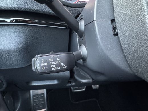 Skoda Karoq 1.5 TSI ACT Sportline Business | 360 Camera | Canton | Elk. A-klep | Side Assist | Prijs Rijklaar!! ActivLease financial lease