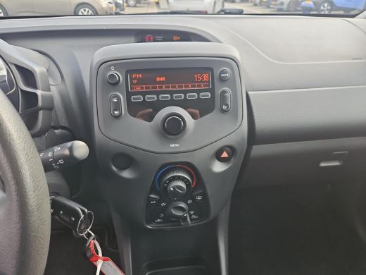 Toyota Aygo 1.0 VVT-i x-fun (Airco) ActivLease financial lease