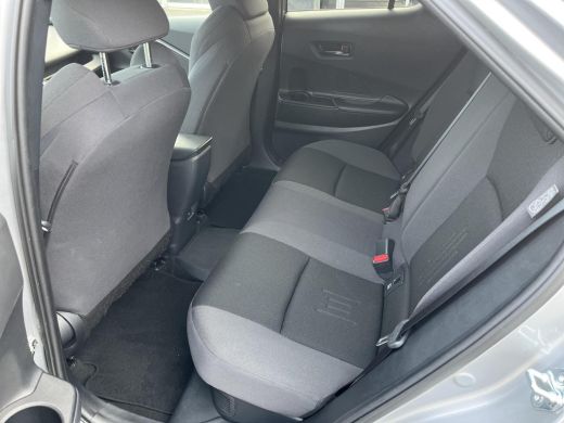 Toyota C-HR 2.0 Plug-in Hybrid 220 First Edition | Navigatie | Apple CarPlay/Android auto | 360 graden camera... ActivLease financial lease