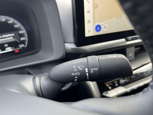 Toyota C-HR 2.0 Plug-in Hybrid 220 First Edition | Navigatie | Apple CarPlay/Android auto | 360 graden camera... ActivLease financial lease