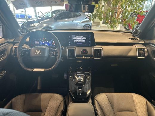 Toyota Urban Cruiser Executive 61 kWh ActivLease financial lease