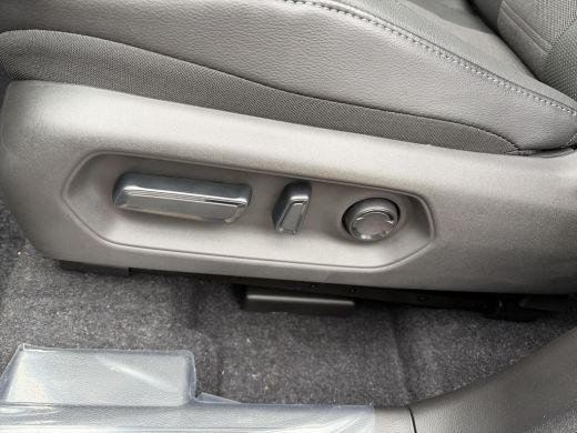 Toyota Urban Cruiser Executive 61 kWh ActivLease financial lease