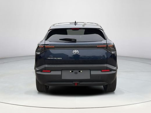 Toyota Urban Cruiser Executive 61 kWh ActivLease financial lease