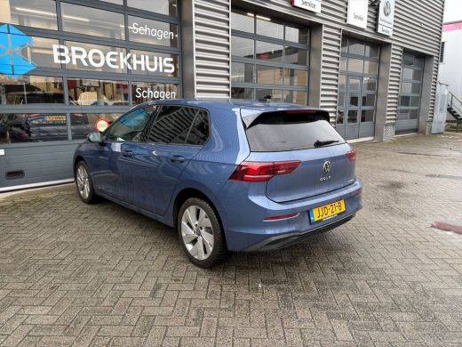 Volkswagen Golf 1.5 eHybrid Life Edition PHEV | Trekhaak | Winter en Multimedia pakket | ActivLease financial lease